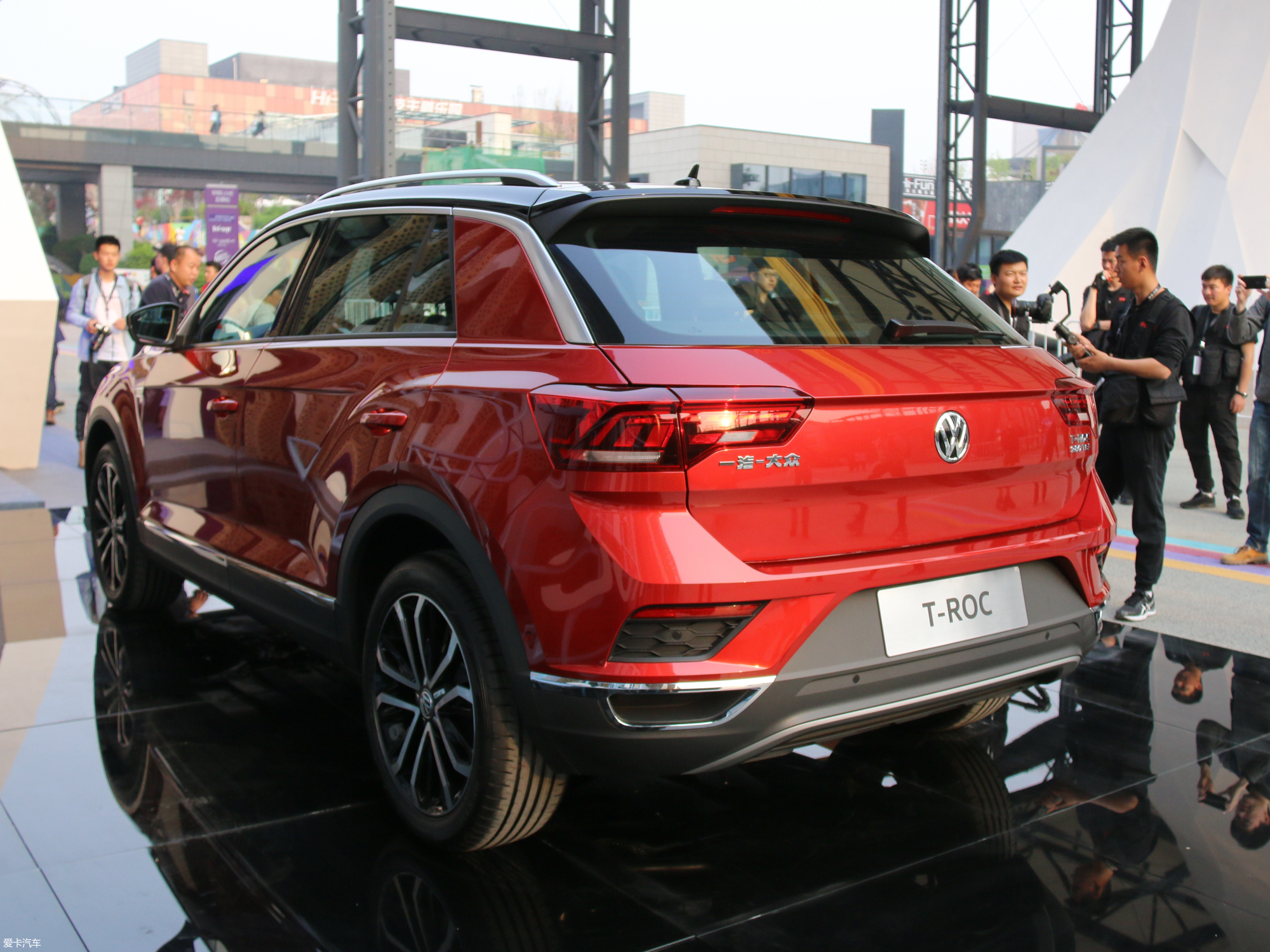 爱卡首页 汽车图片 大众 t-roc探歌 2018款280tsi dsg四驱豪华型