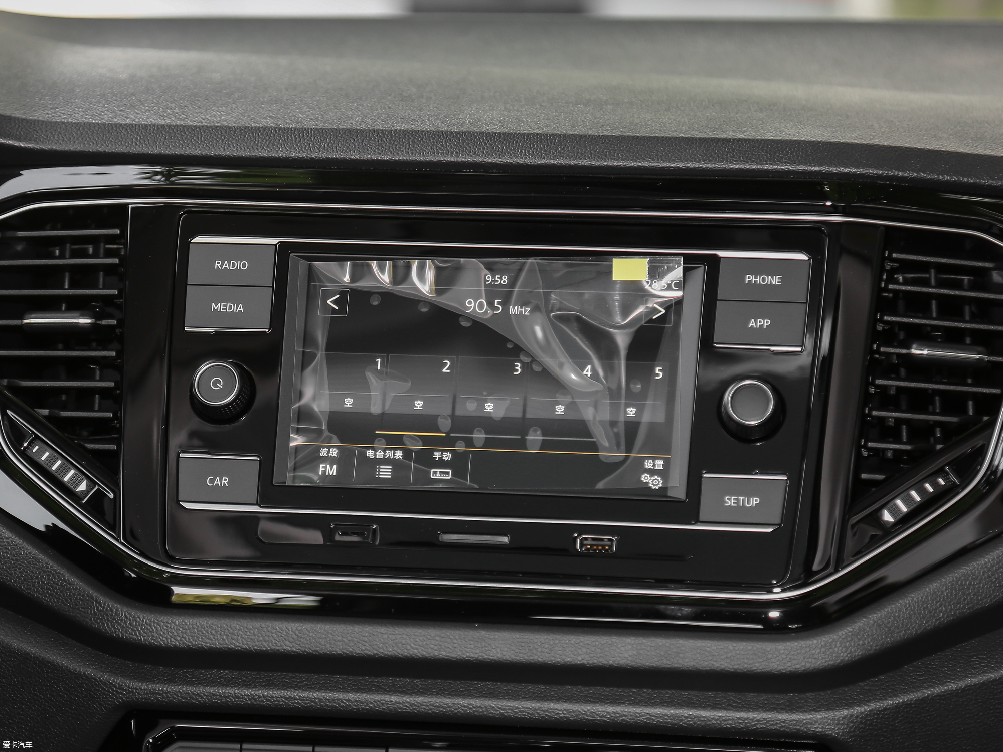 【2018款t-roc探歌280tsi dsg两驱舒适型_中控区_9/2516张图片】_汽车