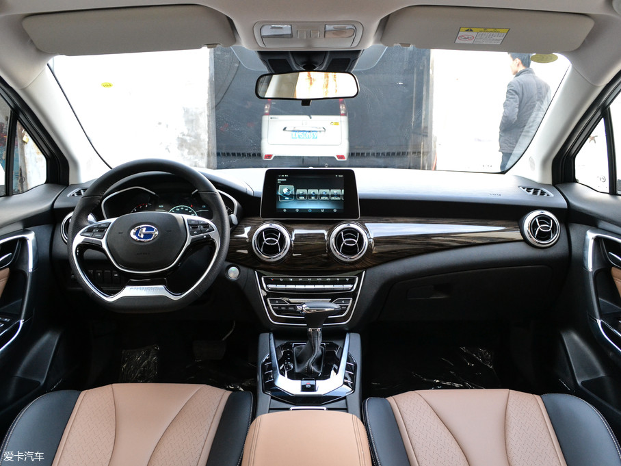 2018款昌河a61.5l 自动豪华版
