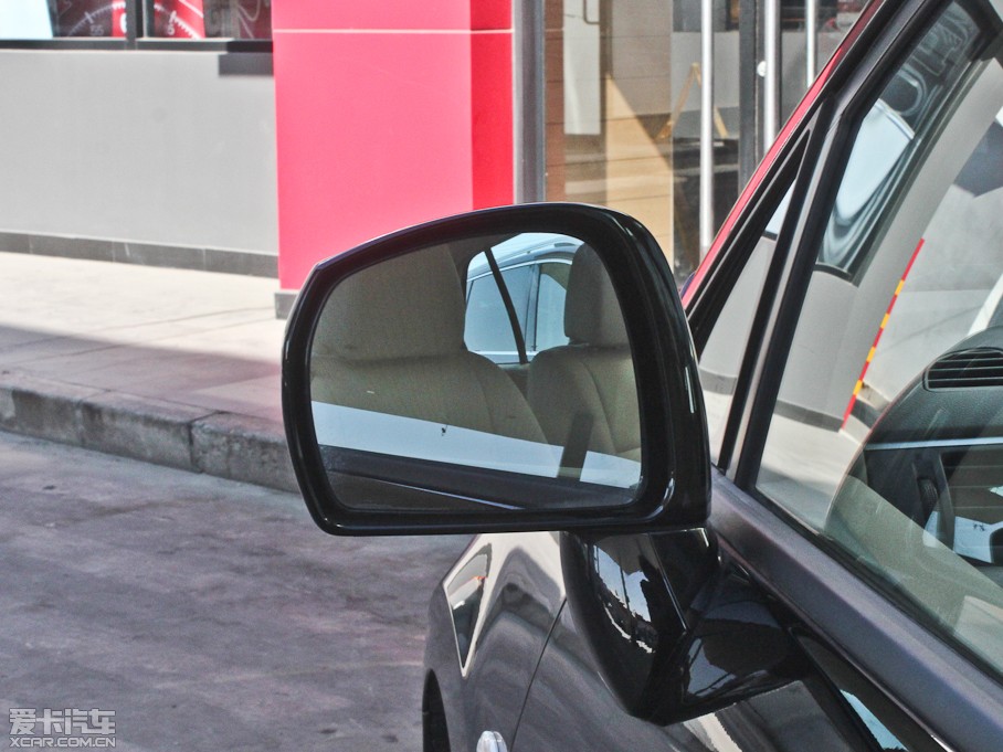 2013D50 1.6L Զ