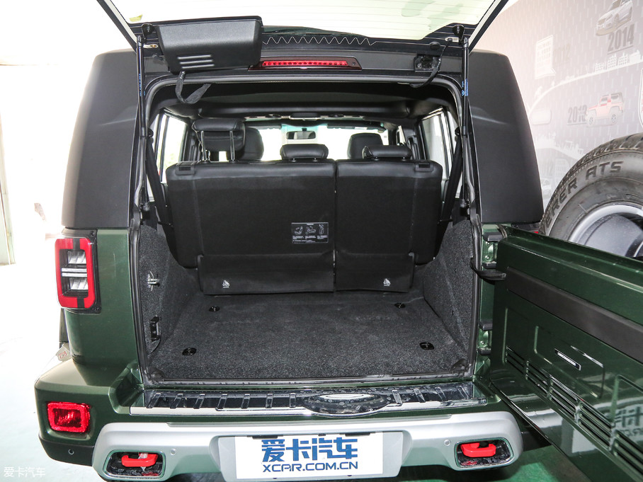 2018款北京bj40plus 2.0t 手動四驅尊享版