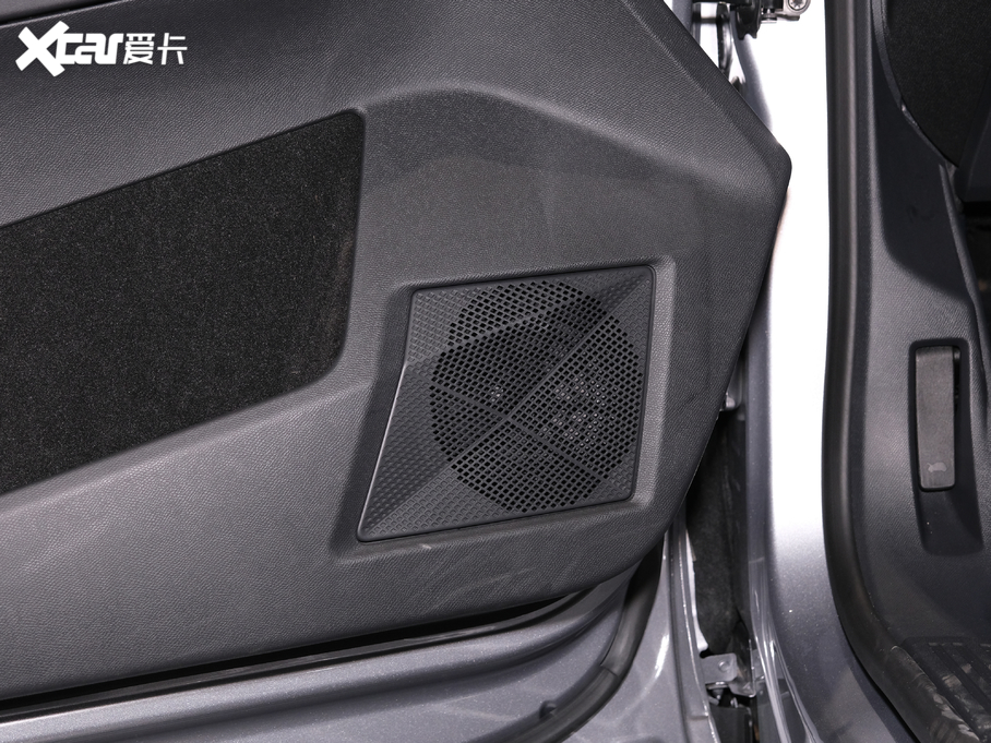 2020款 DS7 35THP 蒙马特版