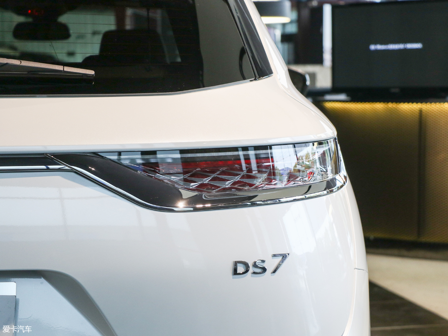 2018DS 7 45THP ȷ V