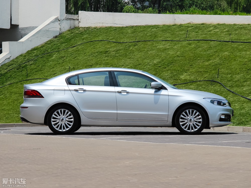 2014款观致3轿车1.6t 自动致臻型