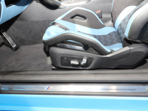 2021款M xDrive 雷霆版 主驾驶座椅调节