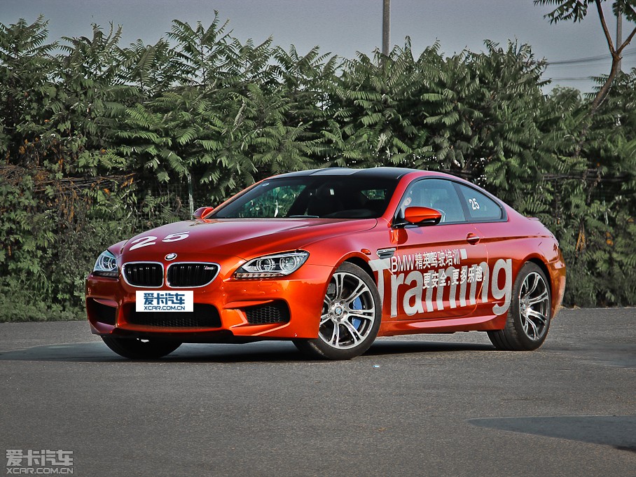 2013M6˫ 4.4T Coupe