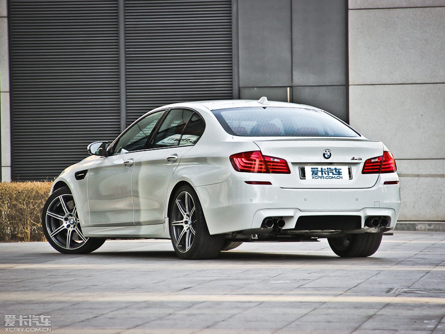 2014M5 4.4 V8 