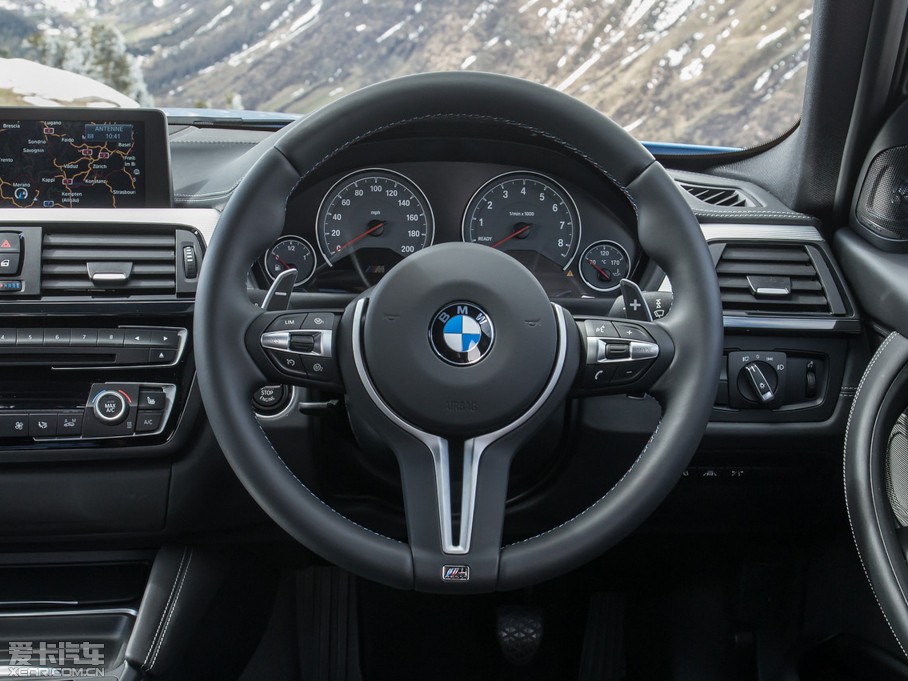 2014M4˫ Coupe (UK-Version)