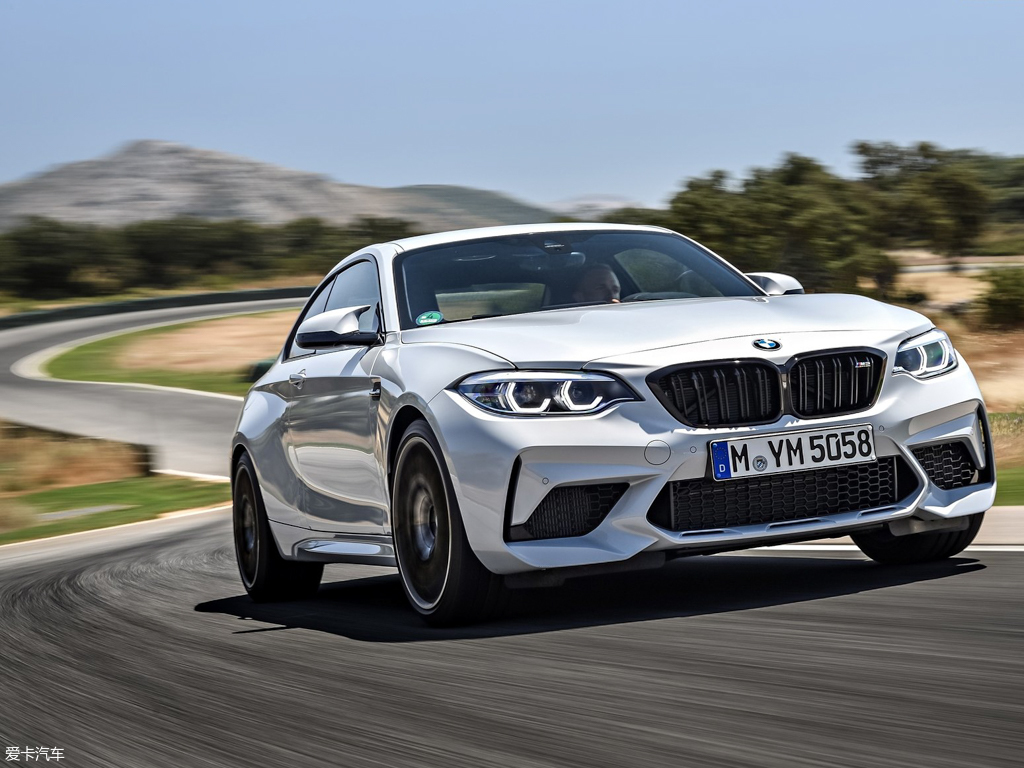 【2018款宝马m2competition_整体外观_104/1049张图片】_汽车图片大全