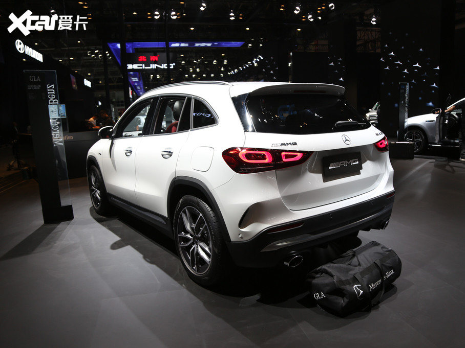 2021款奔驰gla
