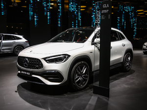 2021AMG GLA 35 4MATIC ǰ45