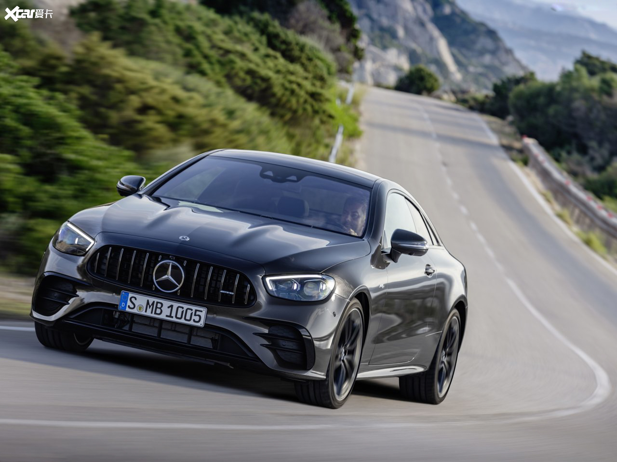 【2021款奔驰e级amgamg e 53 4matic  coupe_整体外观_27/35张图片】