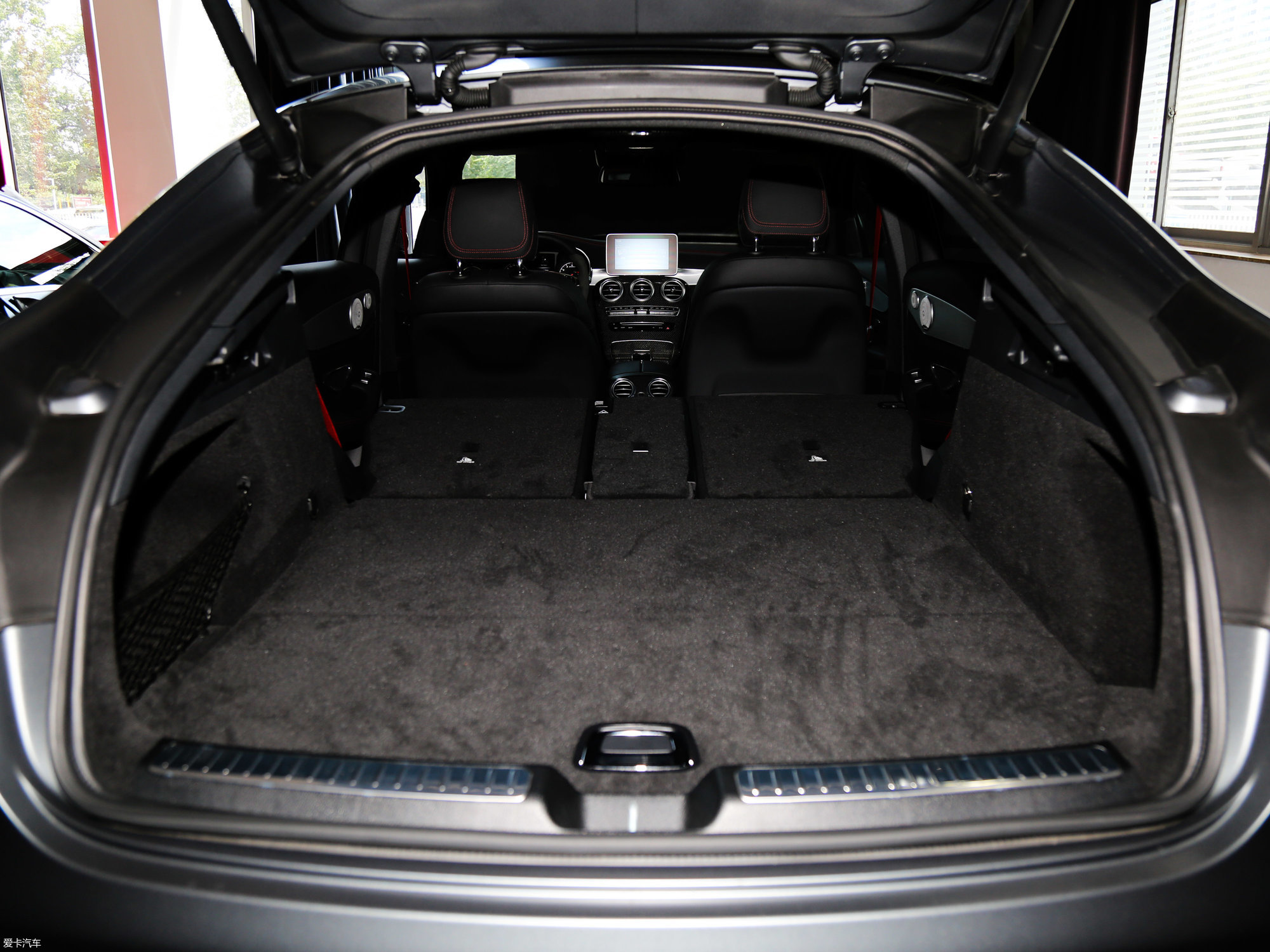 【2017款奔驰glc amg轿跑suvamg glc 43 4matic coupe_空间座椅_60