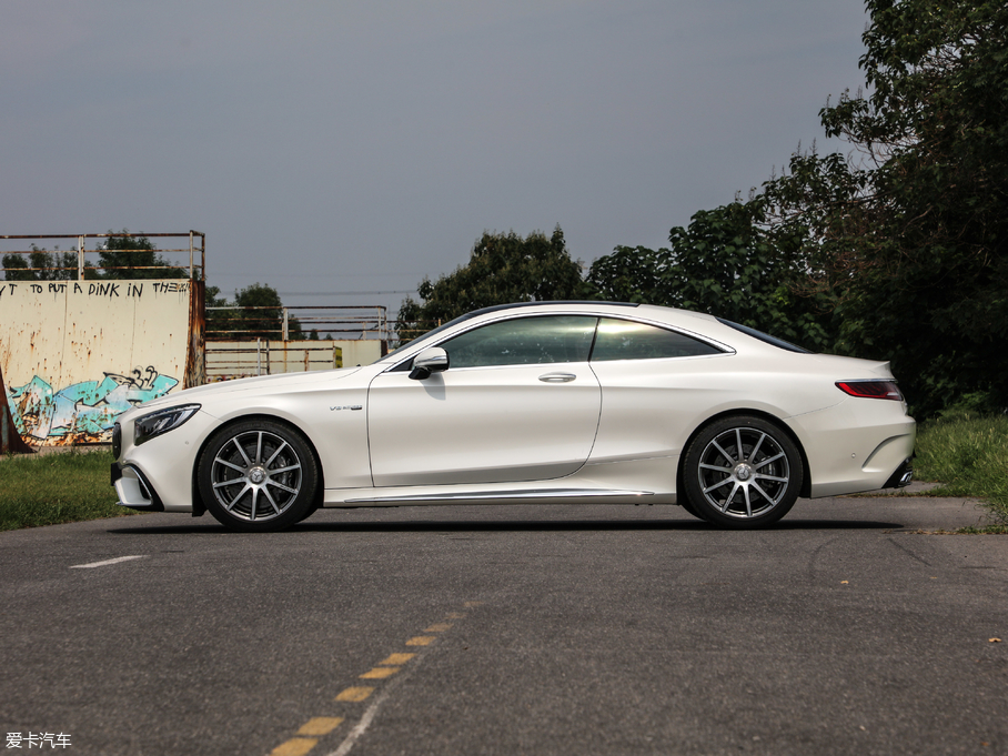 2018AMG S˫ AMG S 63 Coupe 4MATIC+