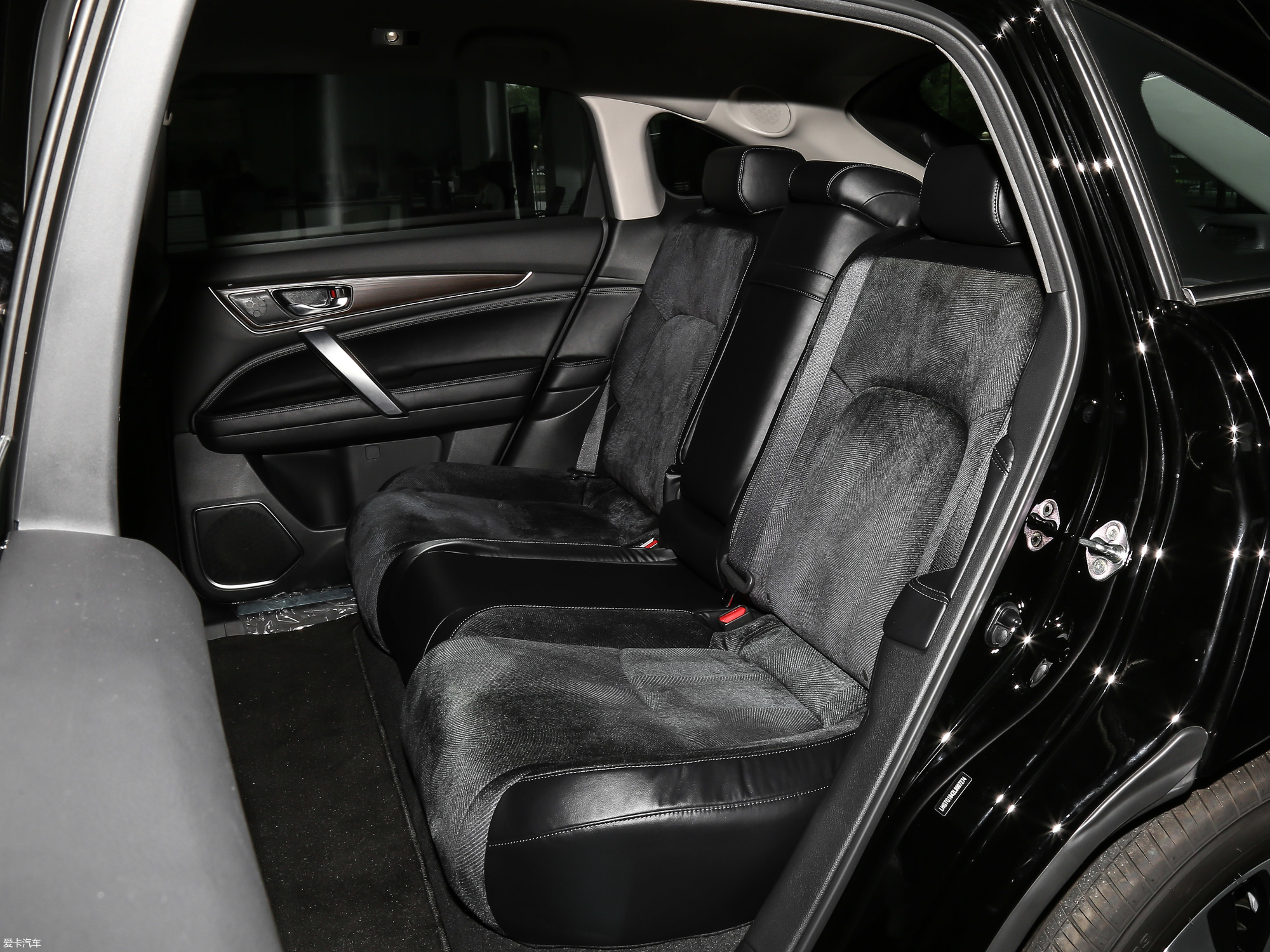 【2019款冠道240turbo 两驱精英版_空间座椅_4/253张图片】_汽车图片