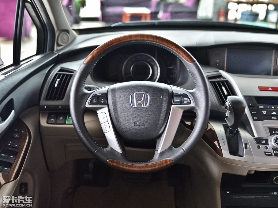 2013款奥德赛2.4l 自动豪华版