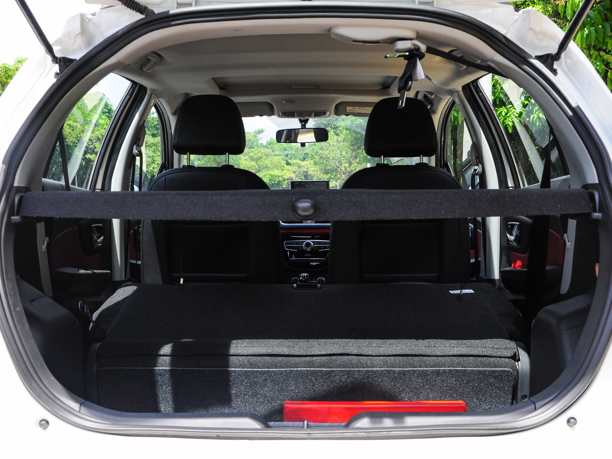 5l 手动豪华型_空间座椅_210/1300张图片】_汽车图片大全_爱卡汽车