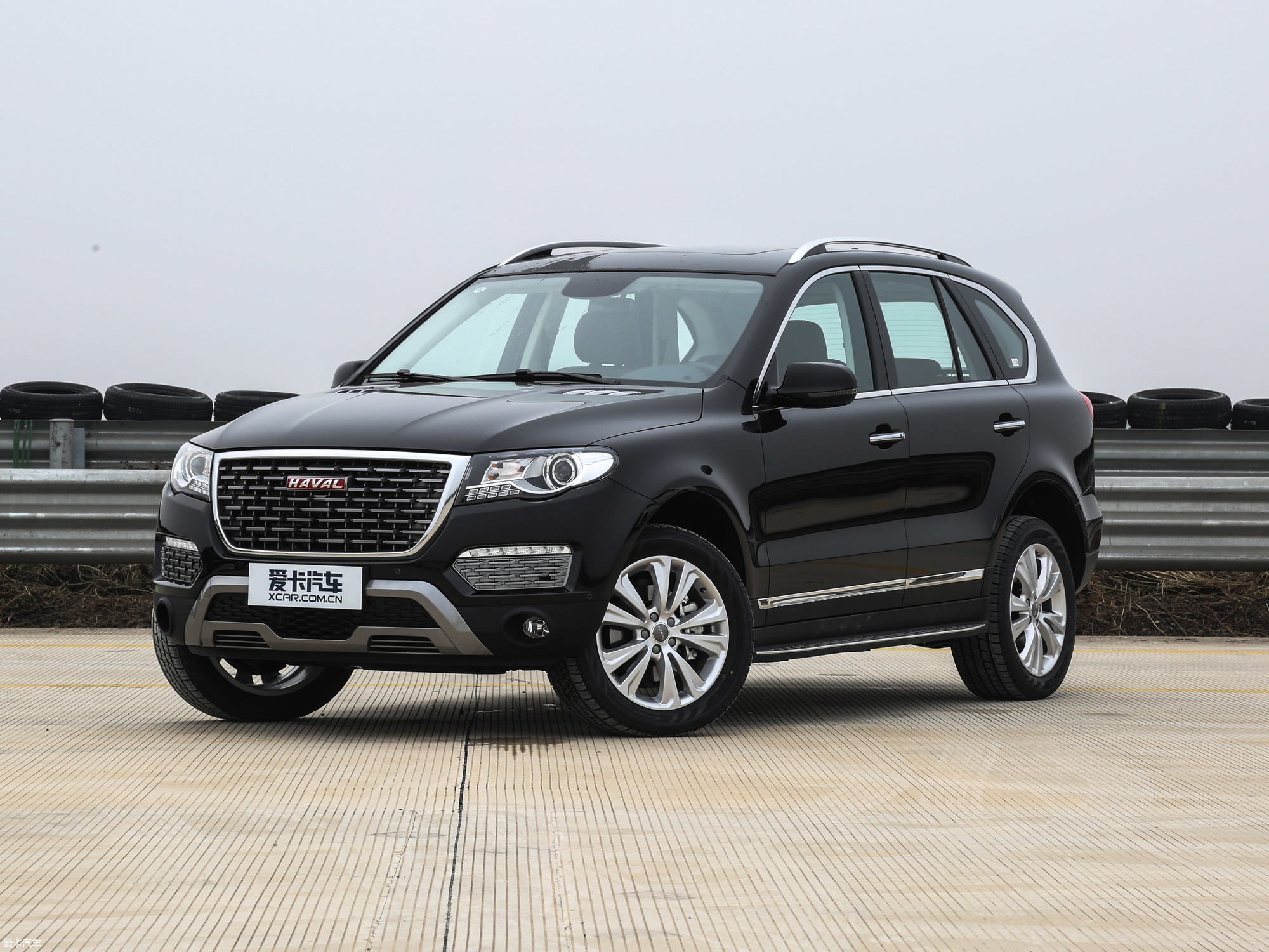 0t 自动四驱悦享型 汽油  2017款哈弗h8 2.0t 自动两驱智享型 柴油 2.