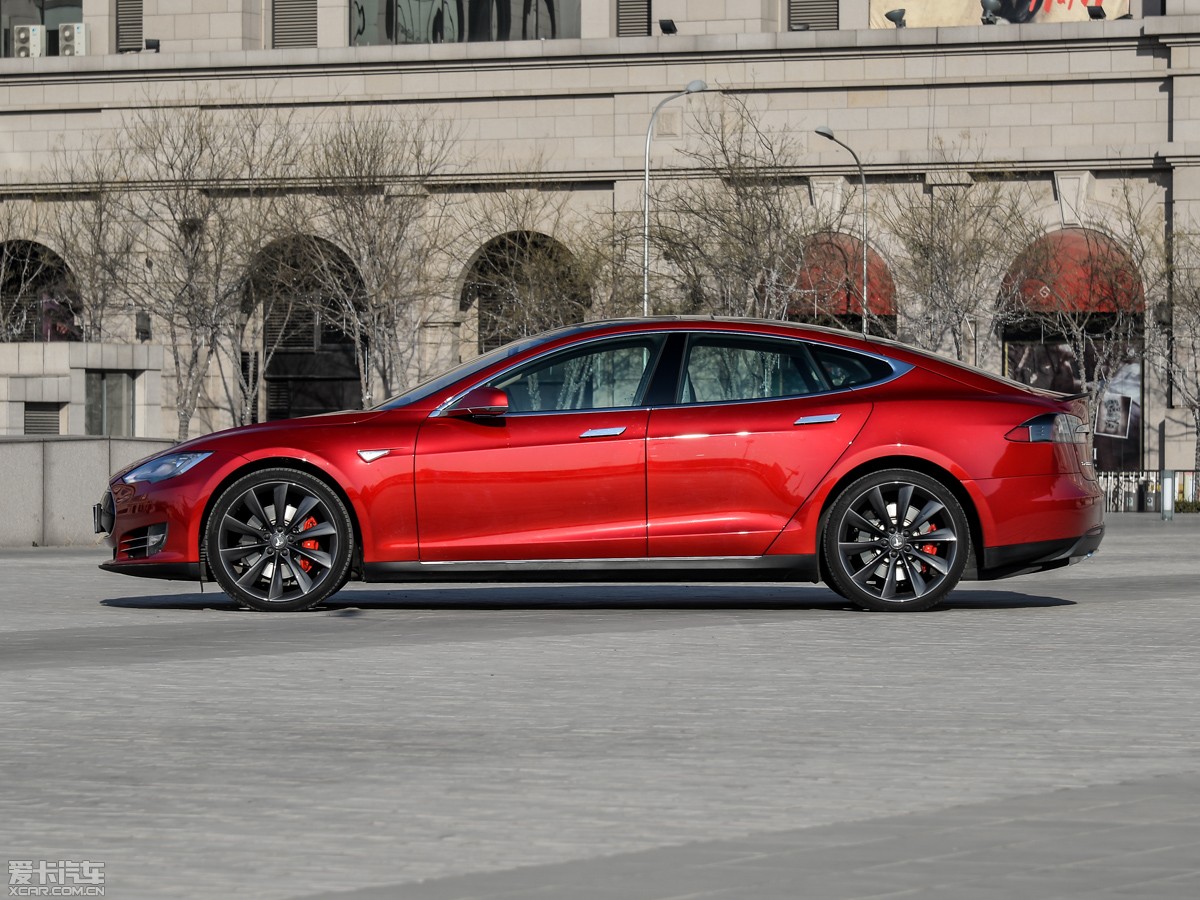 2014Model S P85