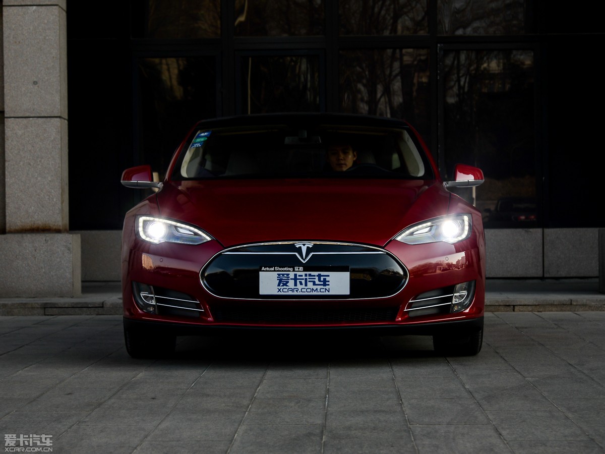 2014Model S P85