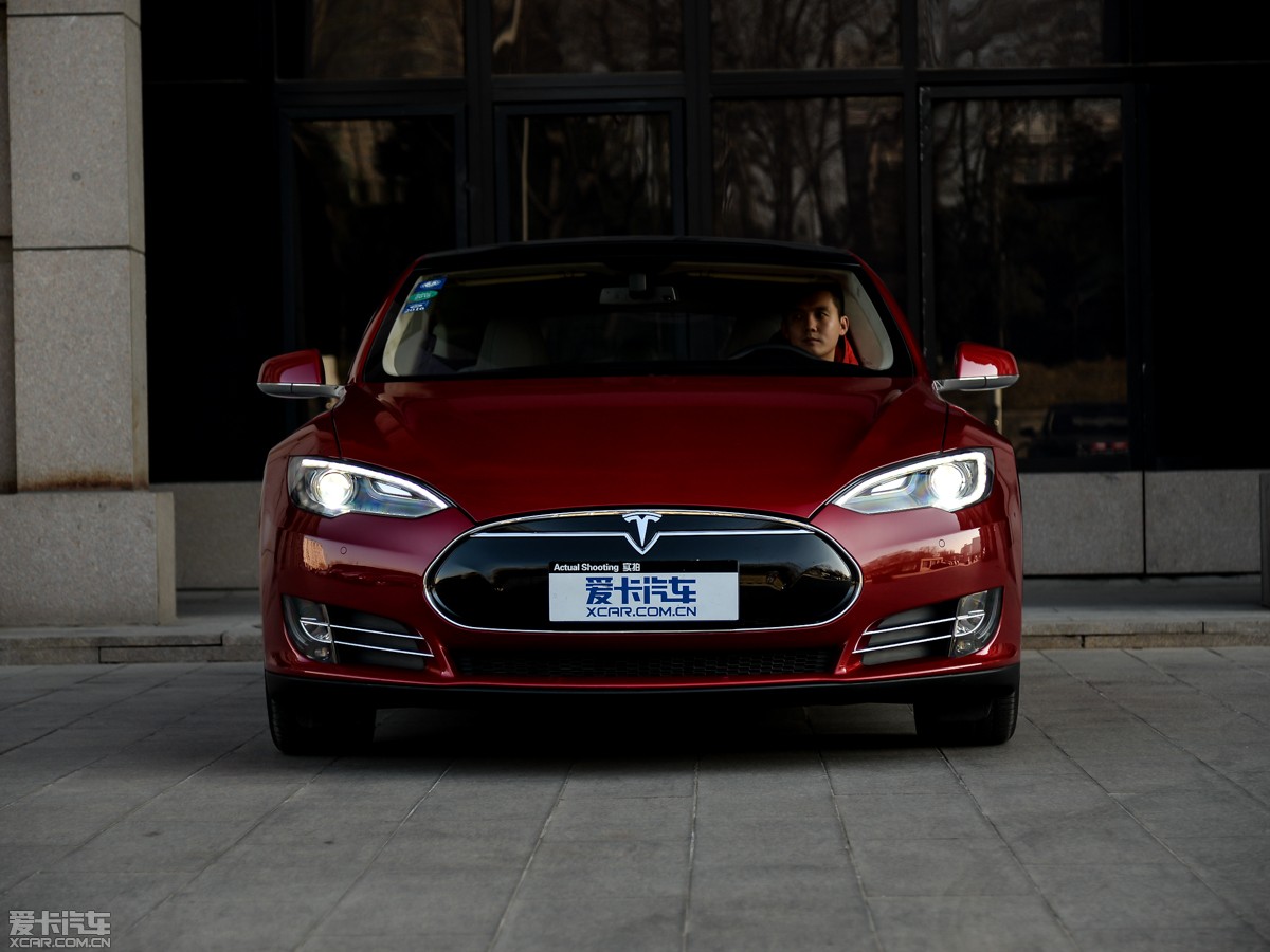 2014Model S P85