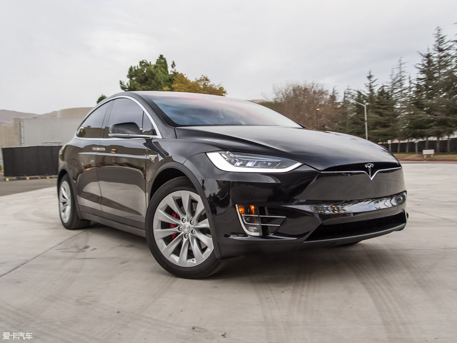 2016Model X 90D