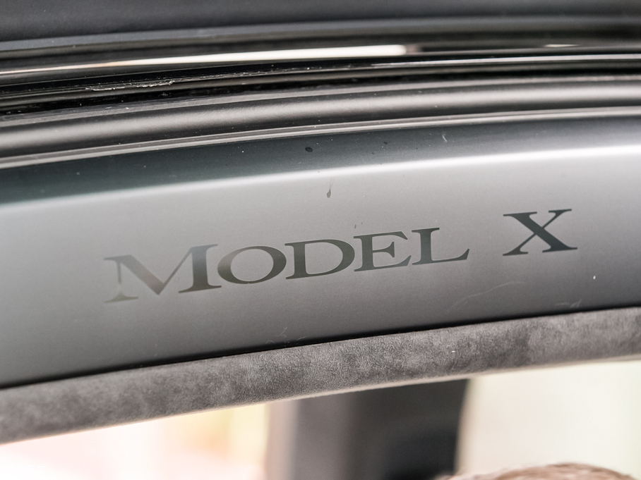 2016Model X 90D