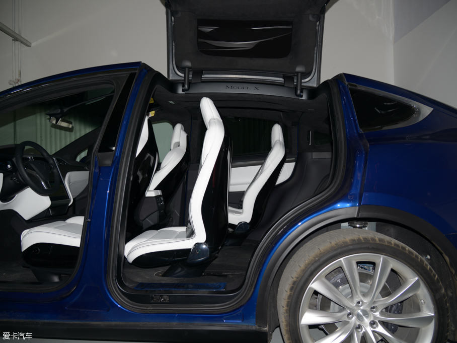 2016Model X 90D