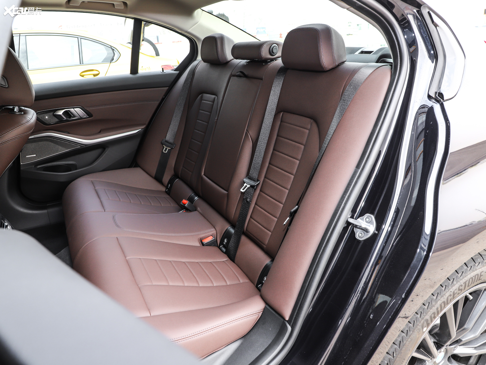 【2020款宝马3系330i m运动曜夜套装_空间座椅_536/3581张图片】_汽车