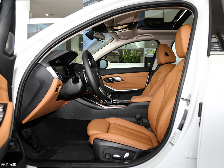 【2020款宝马3系325li 首发版_空间座椅_354/3448张图片】_汽车图片