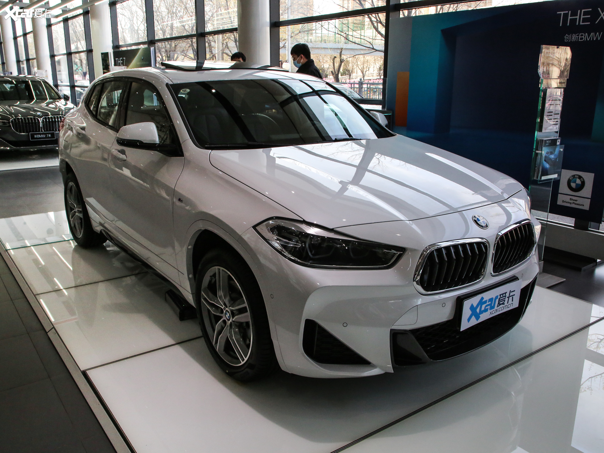 【2020款宝马x2sdrive25i 尊享型m越野套装_整体外观_6/1075张图片】