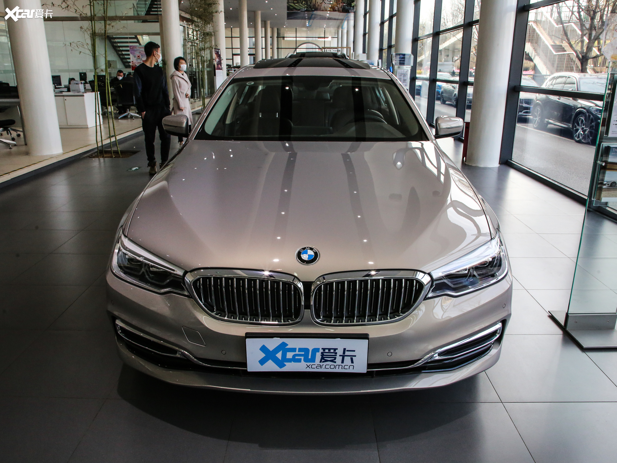 【2020款宝马5系530li 领先型 豪华套装_整体外观_65/1511张图片】