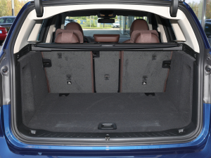 2022款xDrive25i M运动套装 行李厢空间