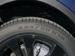 2022款sDrive20Li 时尚型 轮胎尺寸