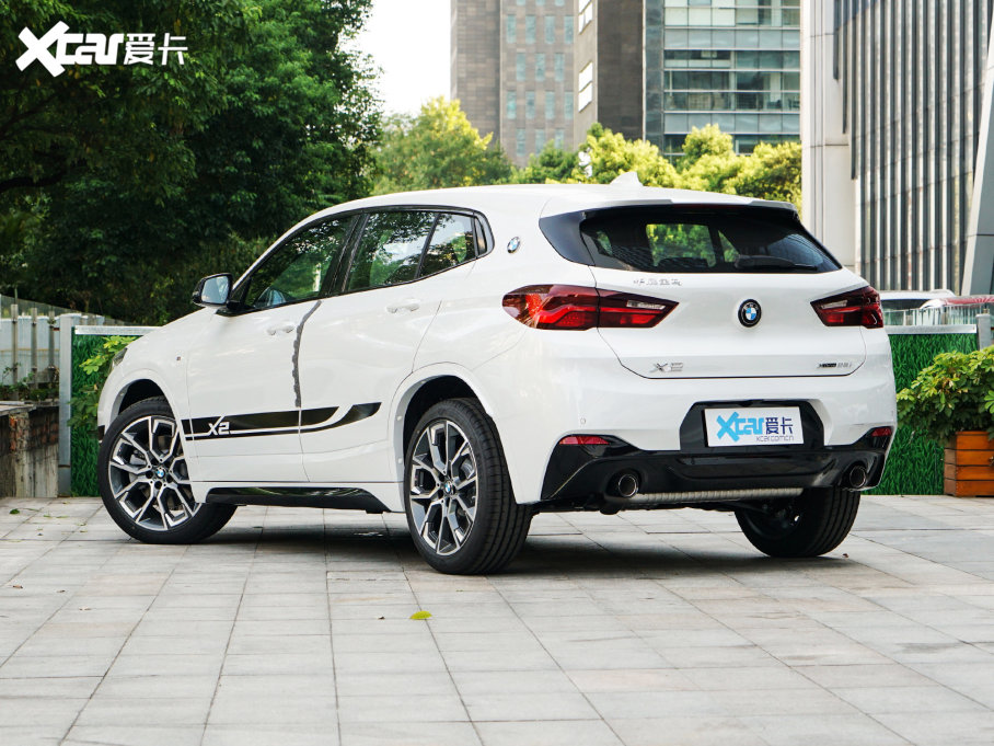 2022款宝马x2 xdrive25i 曜夜版