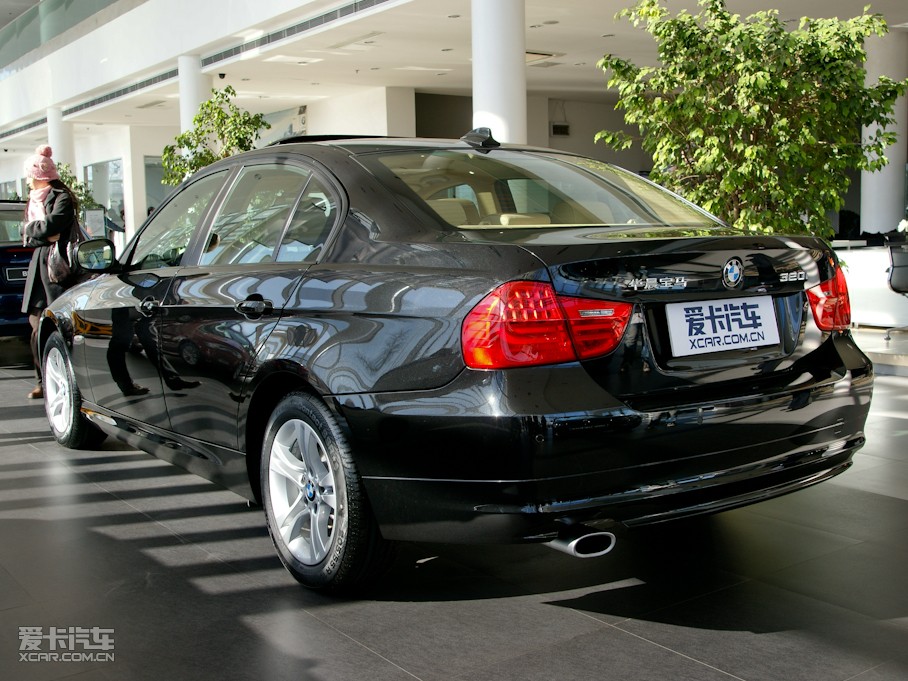 20113ϵ 320i ʱа