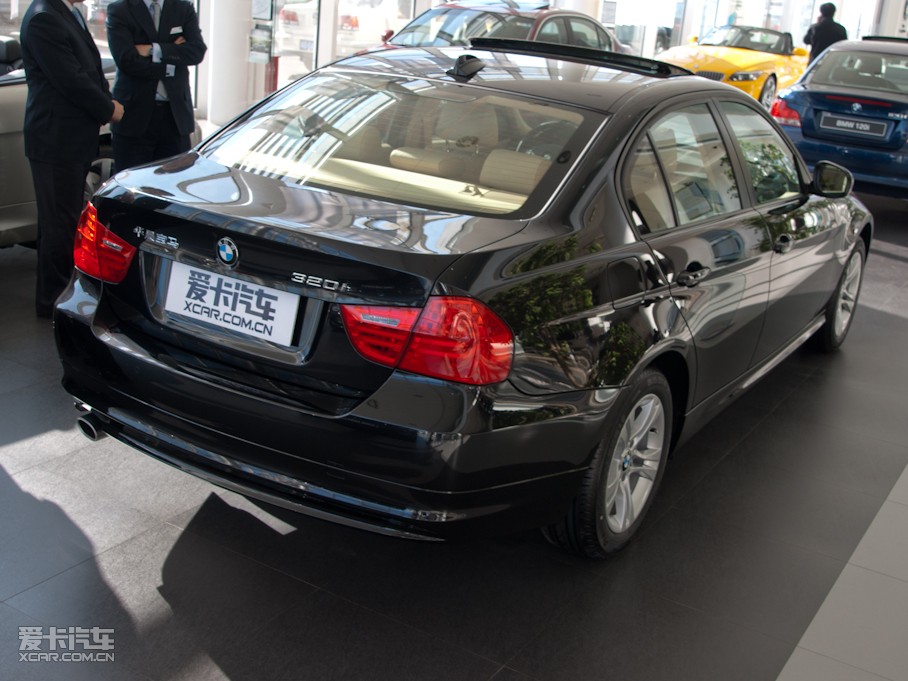 20113ϵ 320i ʱа