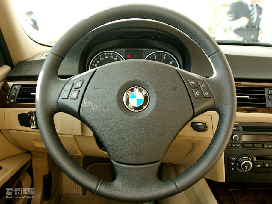 20113ϵ 320i ʱа