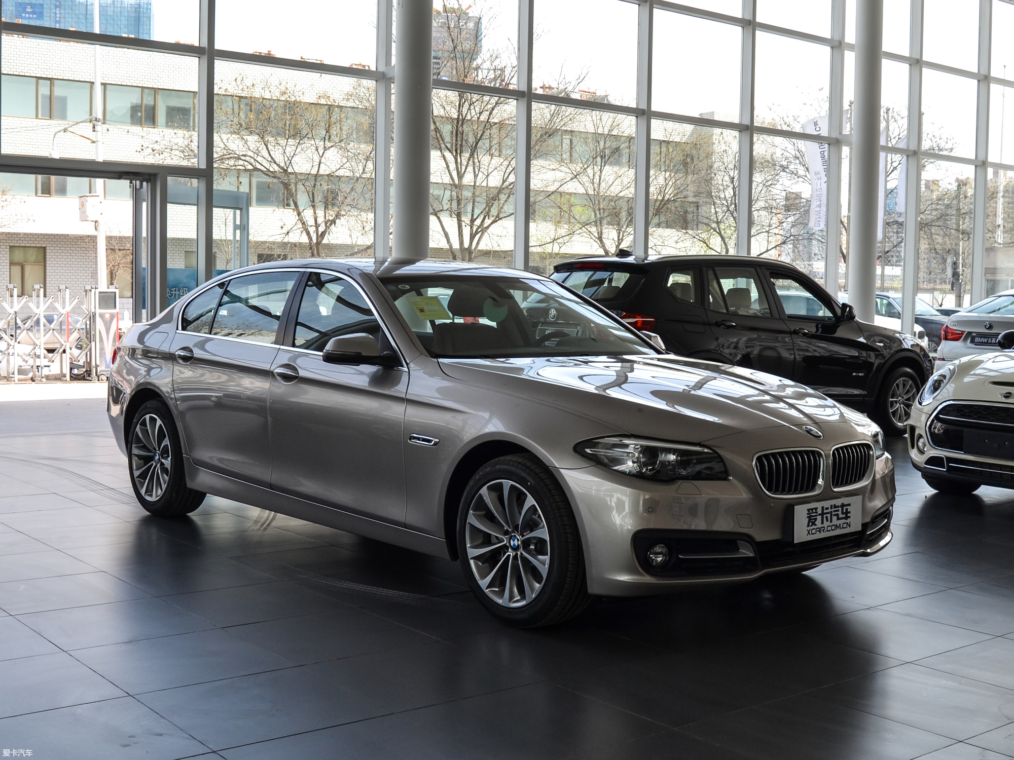【2017款宝马5系525li 领先型_整体外观_30/1155张图片】_汽车图片