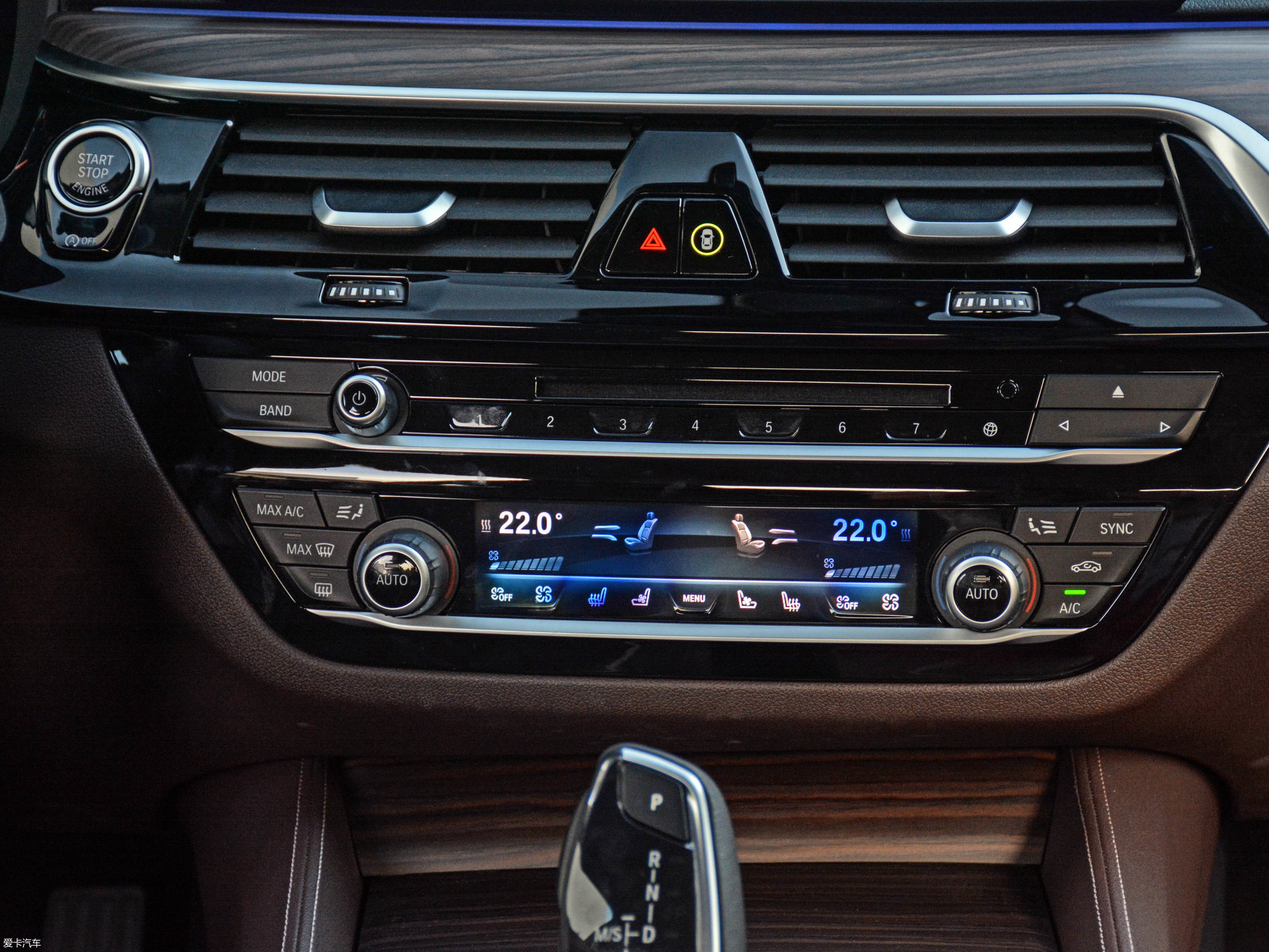 【2018款宝马5系530li xdrive 豪华套装_中控区_9/6052张图片】_汽车