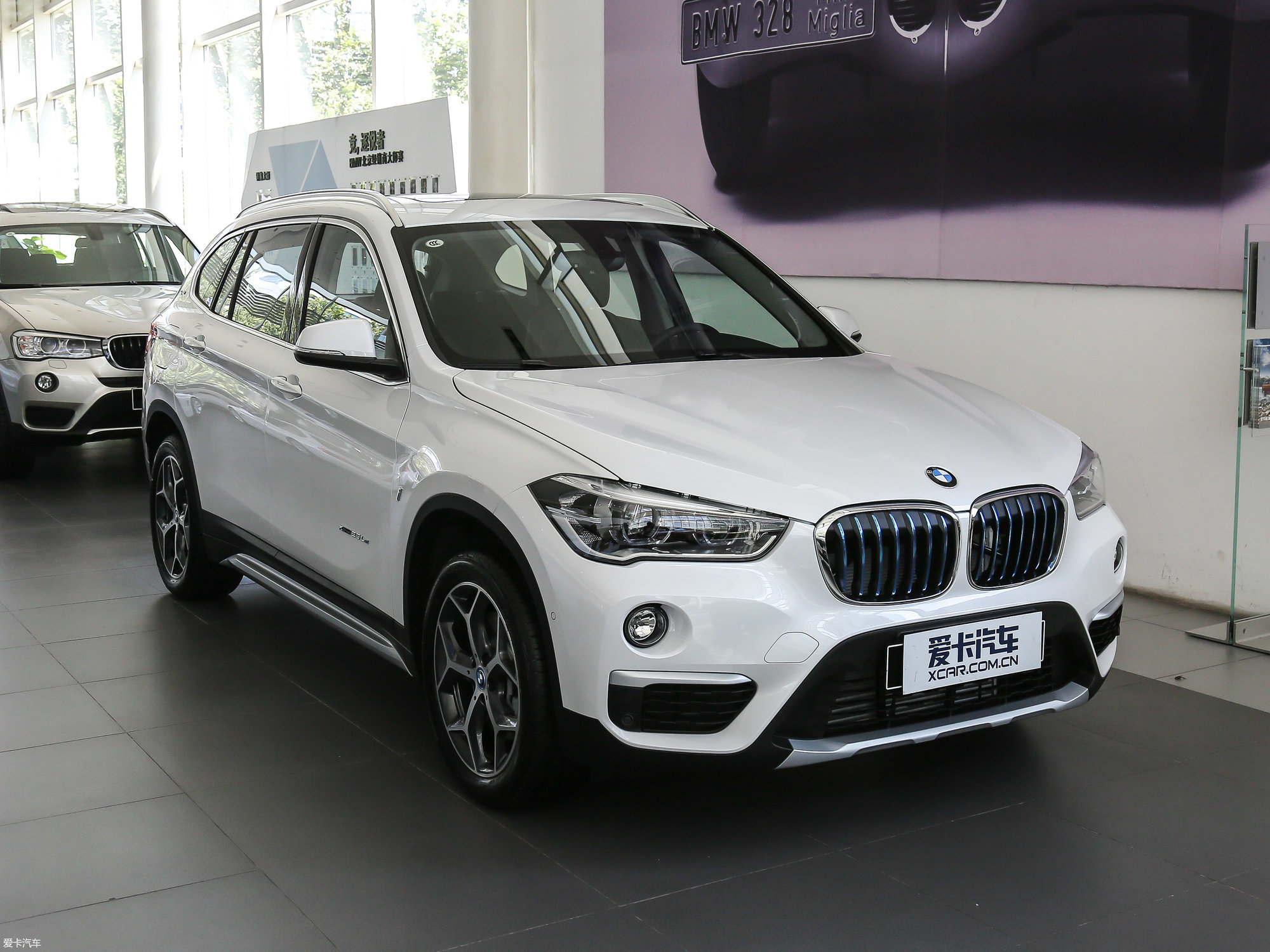 【2018款宝马x1混合动力xdrive 25le 豪华型_整体外观_2/165张图片】