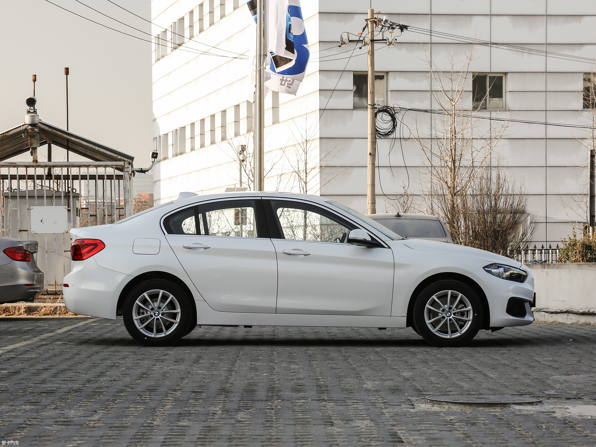 【2018款宝马1系118i 时尚型_整体外观_89/1664张图片】_汽车图片大全