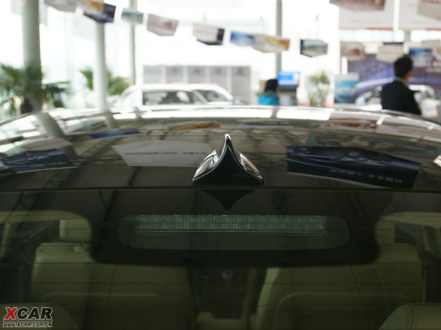 2009л 1.8L ֶ