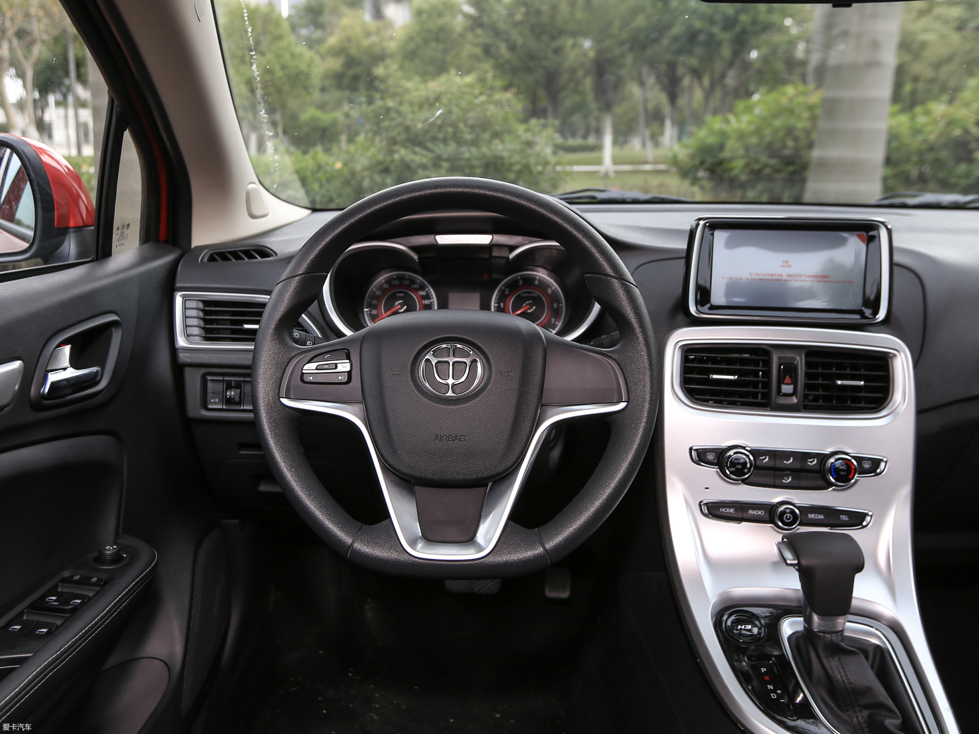 爱卡首页 汽车图片 中华 中华h3 2017款1.