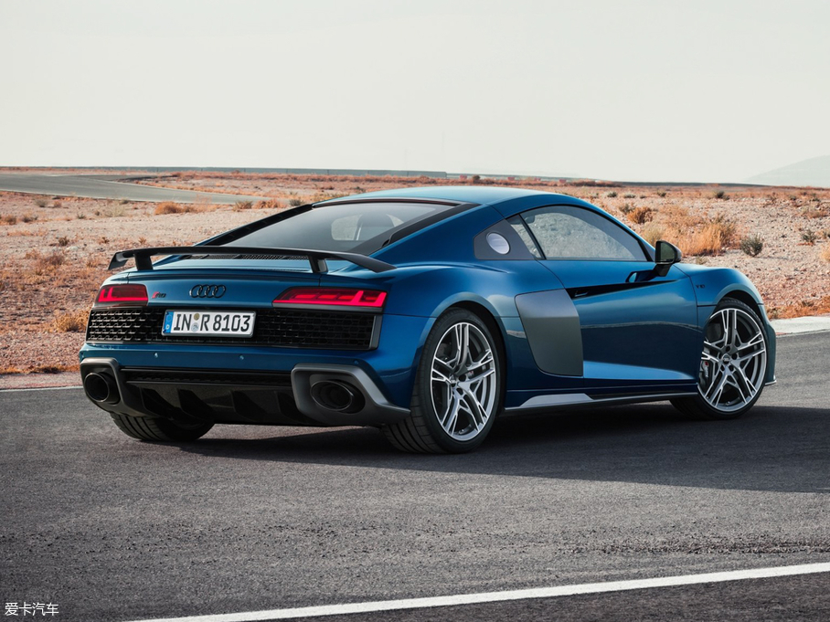 2019µR8 Coupe