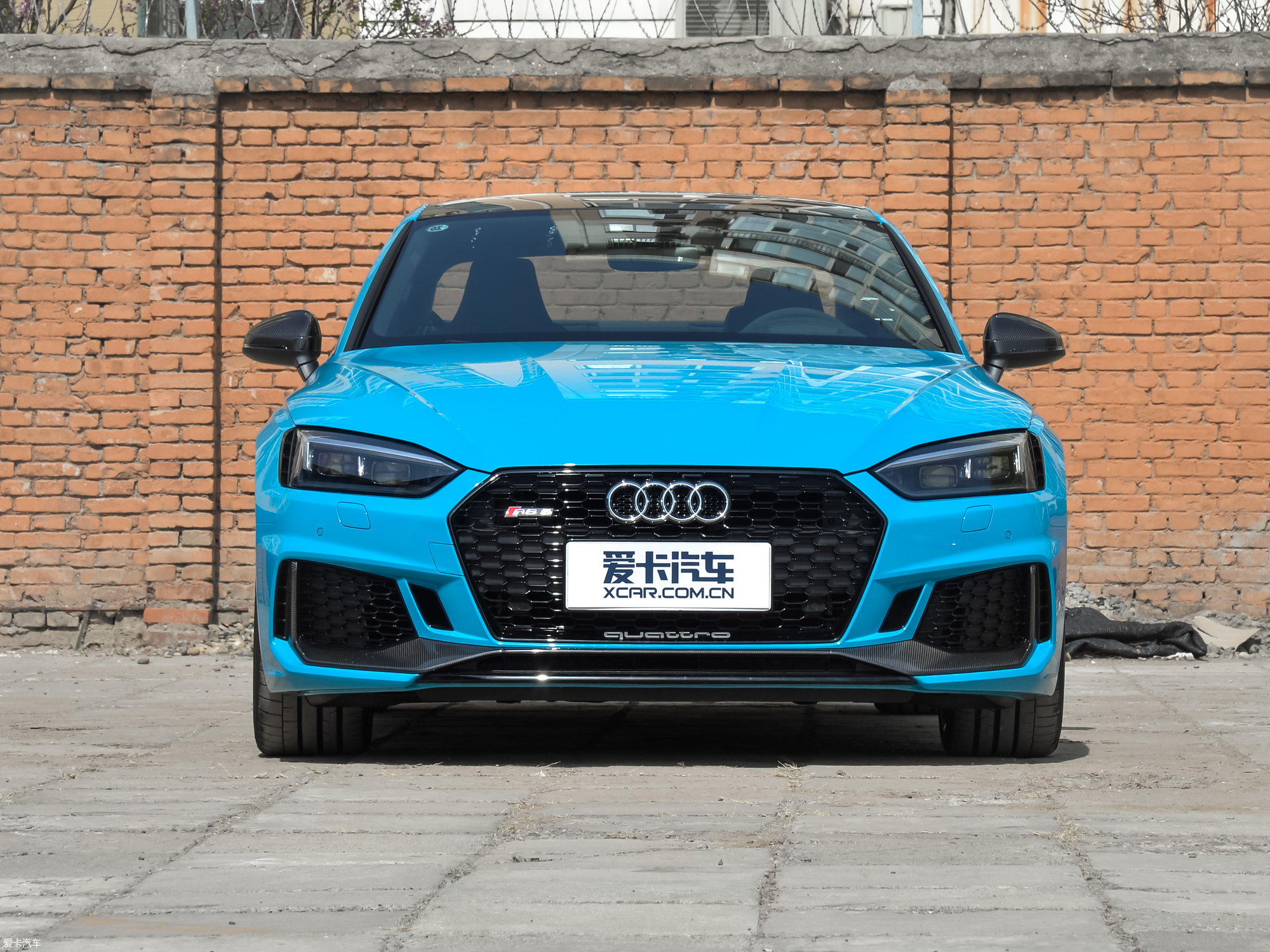 【2019款奥迪rs52.