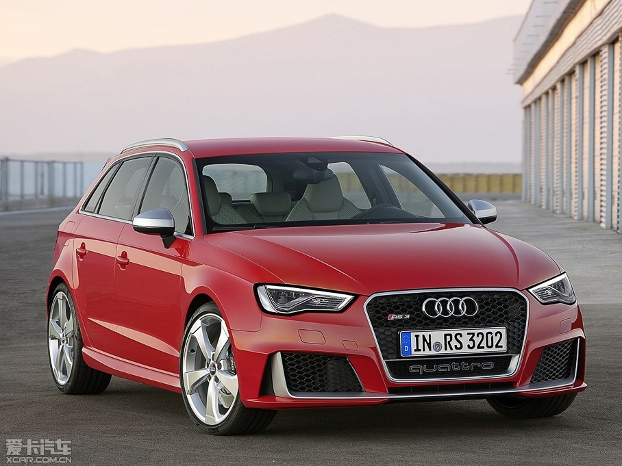 奥迪rs3图片