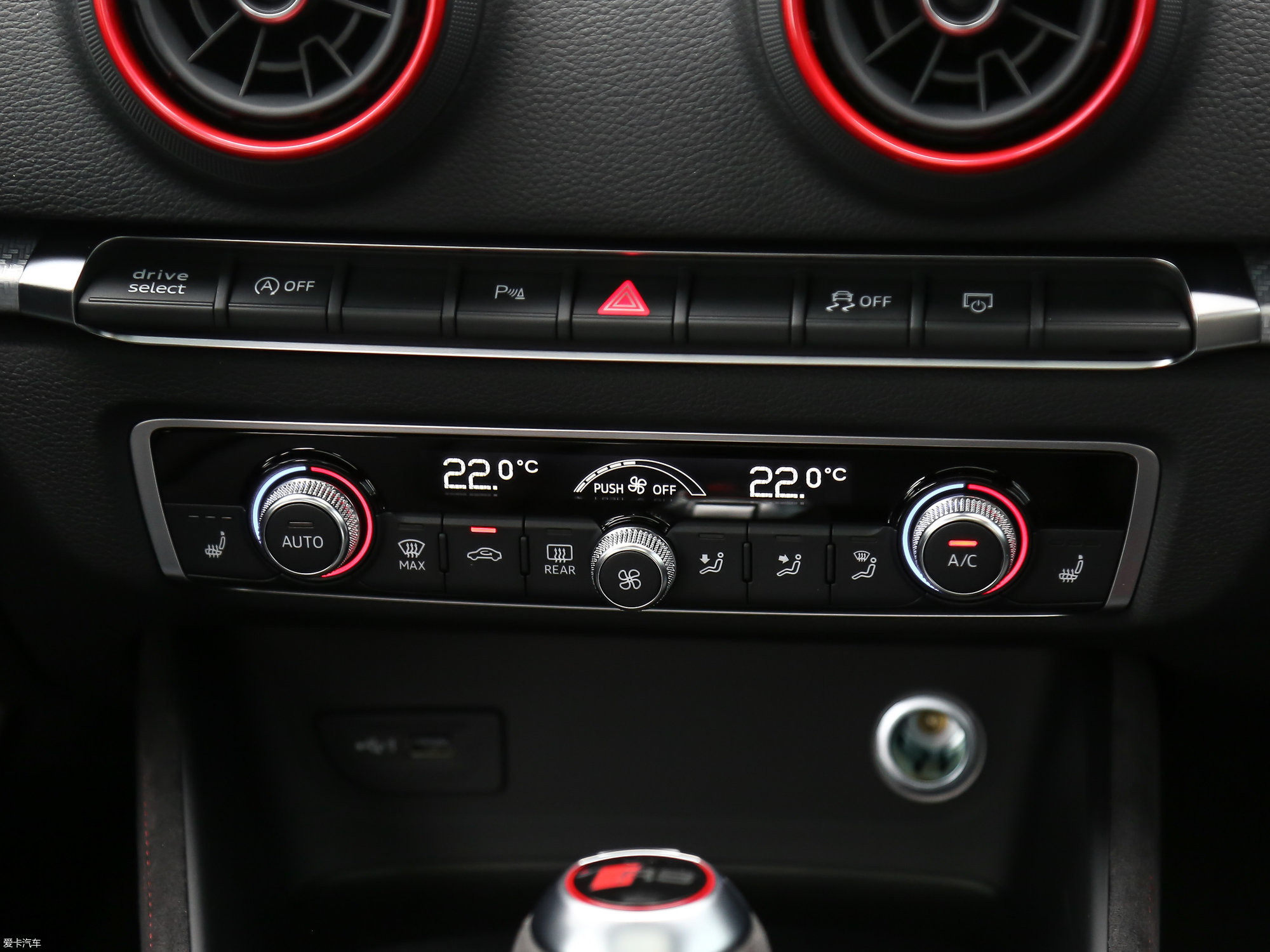 【2017款奥迪rs3limousine_中控区_10/1214张图片】_汽车图片大全