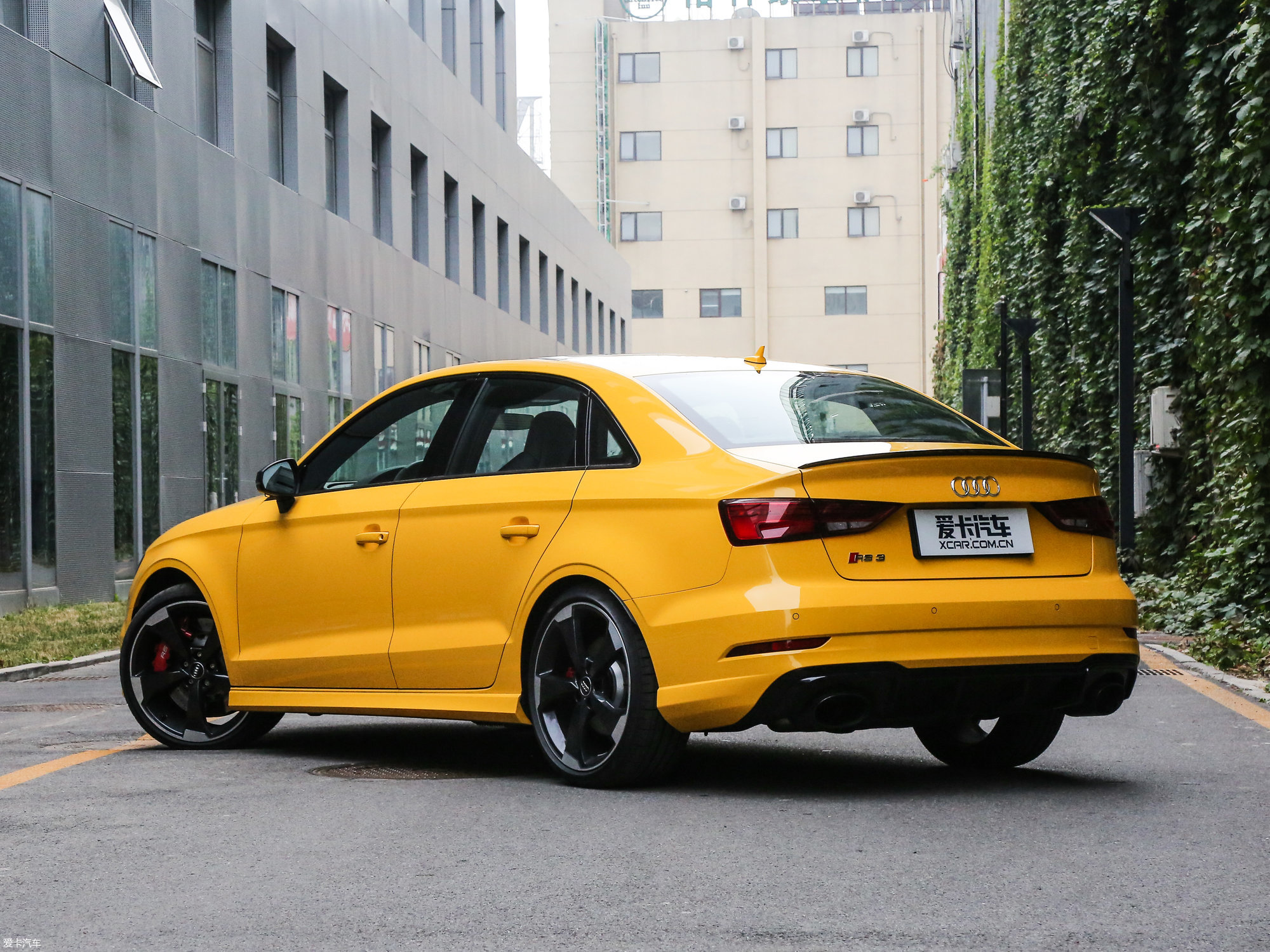【2017款奥迪rs 3limousine_整体外观_37/1214张图片】_汽车图片大全