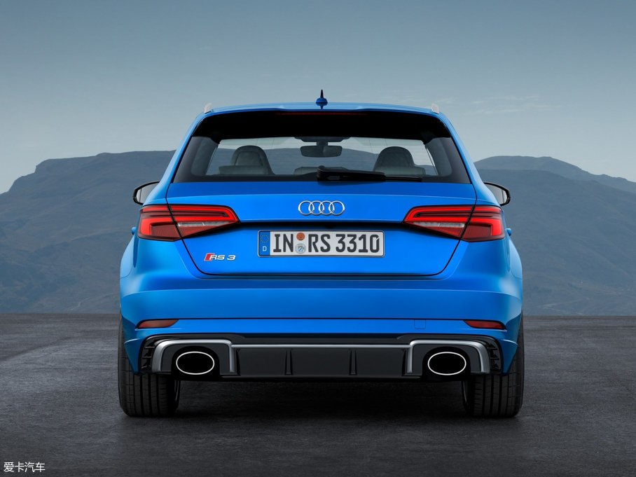 2017款奥迪rs3sportback